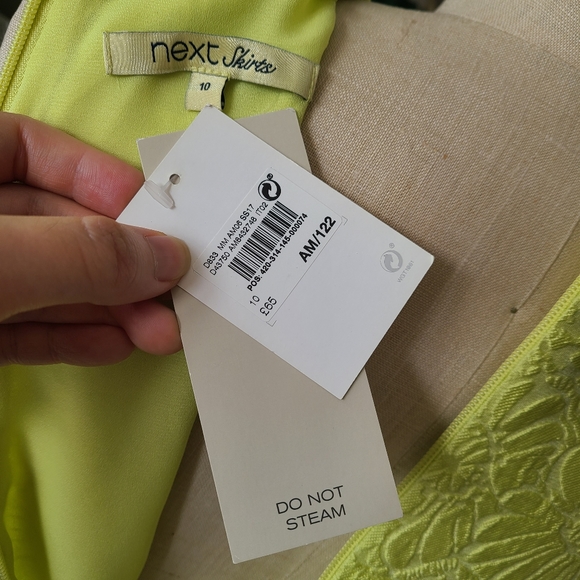 [NWT] Neon Yellow-green Floral Jacquard Mini dress - Picture 5 of 6